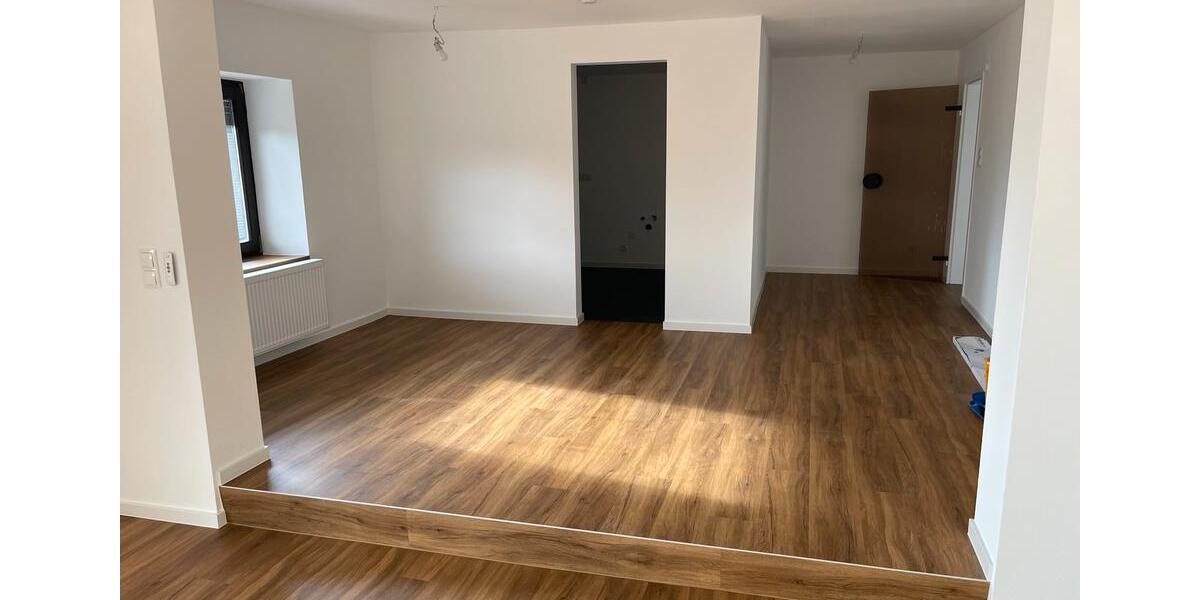 Erdgeschoßwohnung Walldürn - 3 Zimmer, 104 m&sup2;, 970&euro; | Angebot:26034162