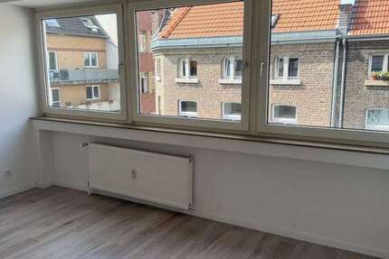 Wohnung Köln Ehrenfeld - 1 Zimmer, 22 m&sup2;, 320&euro; | Angebot:27447512