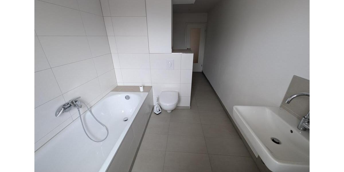 Etagenwohnung Berlin Tempelhof-Schöneberg - 3 Zimmer, 142 m&sup2;, 2.100&euro; | Angebot:26110948