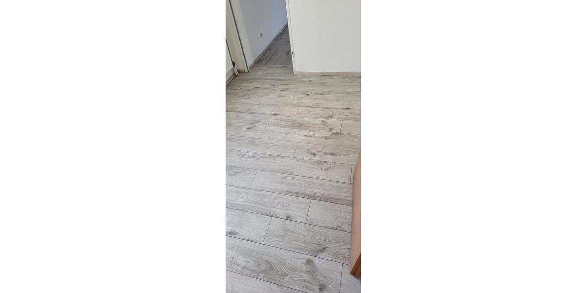 Etagenwohnung Lohfelden - 2 Zimmer, 31 m&sup2;, 290&euro; | Angebot:26286554