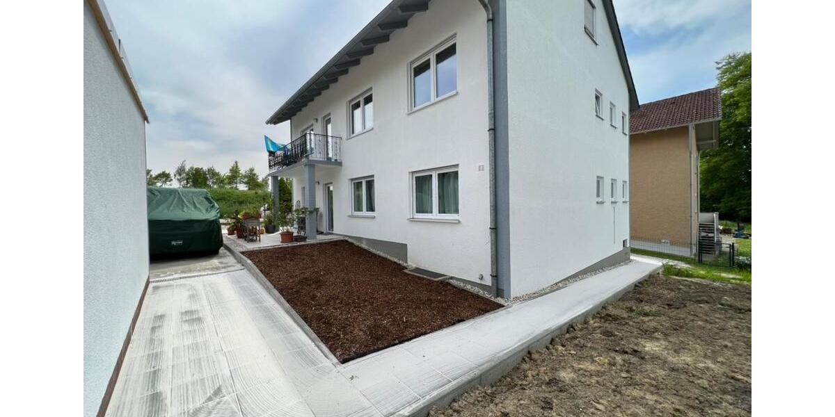 Erdgeschoßwohnung Landau an der Isar - 4 Zimmer, 105 m&sup2;, 975&euro; | Angebot:26568428