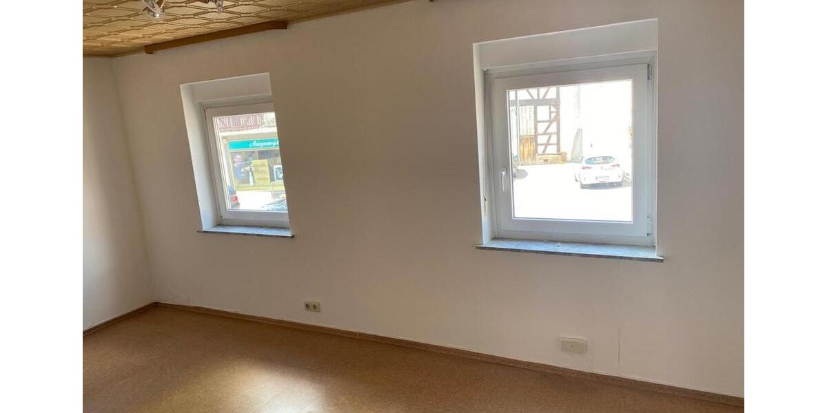 Charmantes Wohn- und Geschäftshaus in Wartenberg - saniert! 6 zimmer