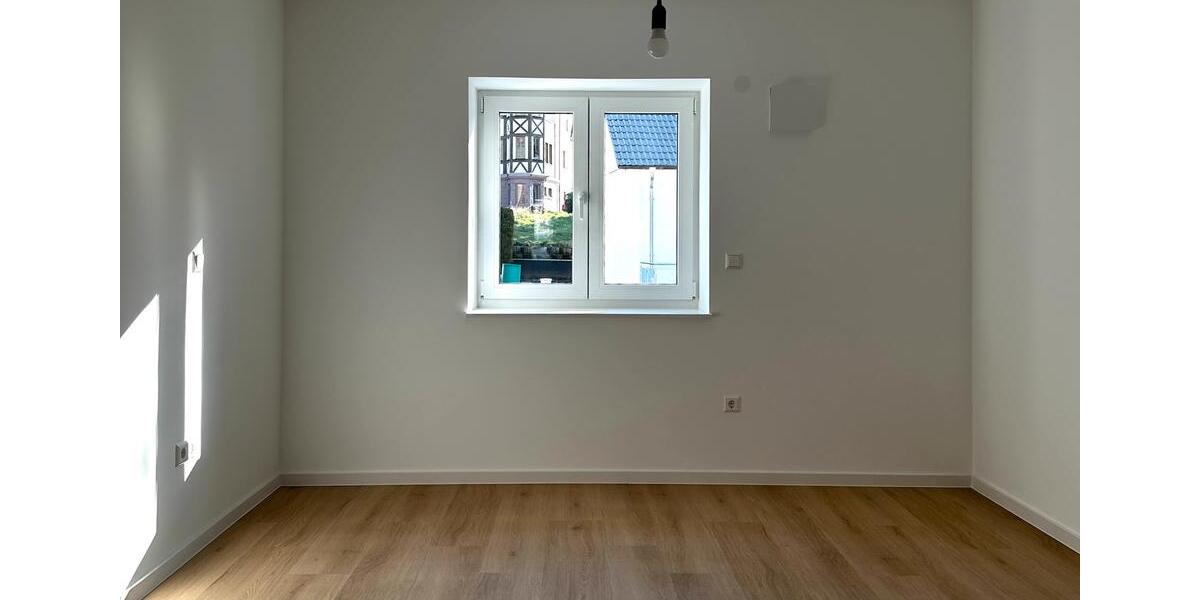 Etagenwohnung Bühl - 3 Zimmer, 80 m&sup2;, 1.200&euro; | Angebot:25340802