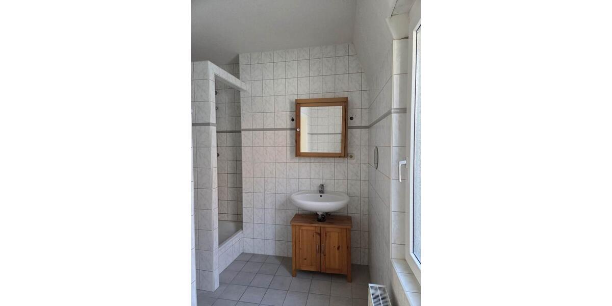 Dachgeschoßwohnung Meißen - 3 Zimmer, 75 m&sup2;, 675&euro; | Angebot:25904346