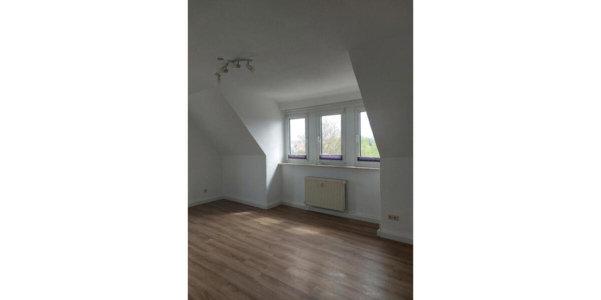 Dachgeschoßwohnung Pegau - 2 Zimmer, 57 m&sup2;, 650&euro; | Angebot:26624274