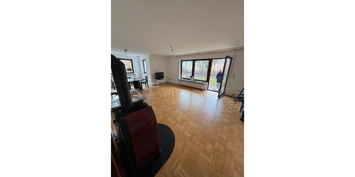 Erdgeschoßwohnung Regensburg Galgenberg - 3 Zimmer, 115 m&sup2;, 1.400&euro; | Angebot:25807311