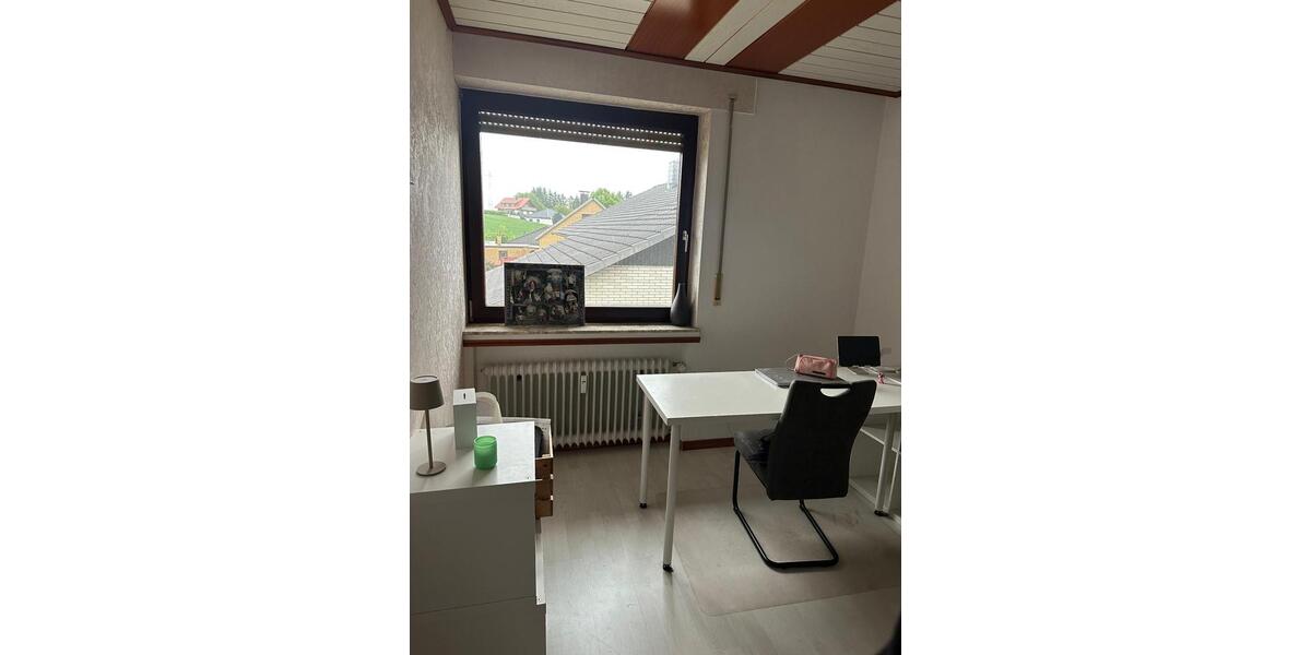 Etagenwohnung Hessisch Oldendorf - 3 Zimmer, 75 m&sup2;, 990&euro; | Angebot:26477860