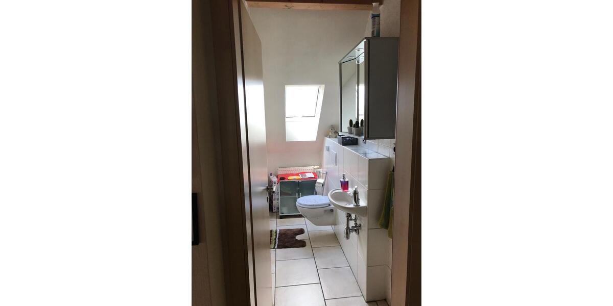 Dachgeschoßwohnung Homberg (Ohm) - 3 Zimmer, 120 m&sup2;, 930&euro; | Angebot:26024547