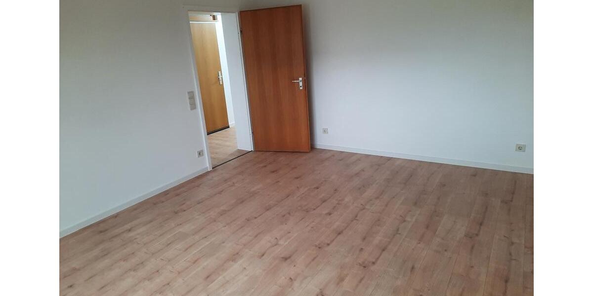 Erdgeschoßwohnung Offenbach am Main Bieber - 3 Zimmer, 94 m&sup2;, 1.000&euro; | Angebot:26039336