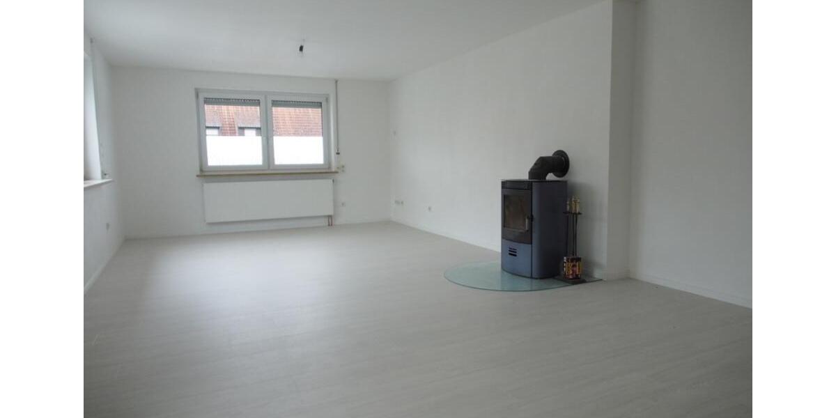 Erdgeschoßwohnung Wemding - 2 Zimmer, 90 m&sup2;, 850&euro; | Angebot:25283564