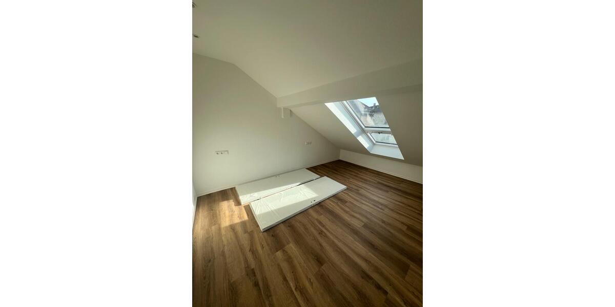 Dachgeschoßwohnung Stuttgart Stuttgart-Nord - 2 Zimmer, 45 m&sup2;, 1.000&euro; | Angebot:24770951