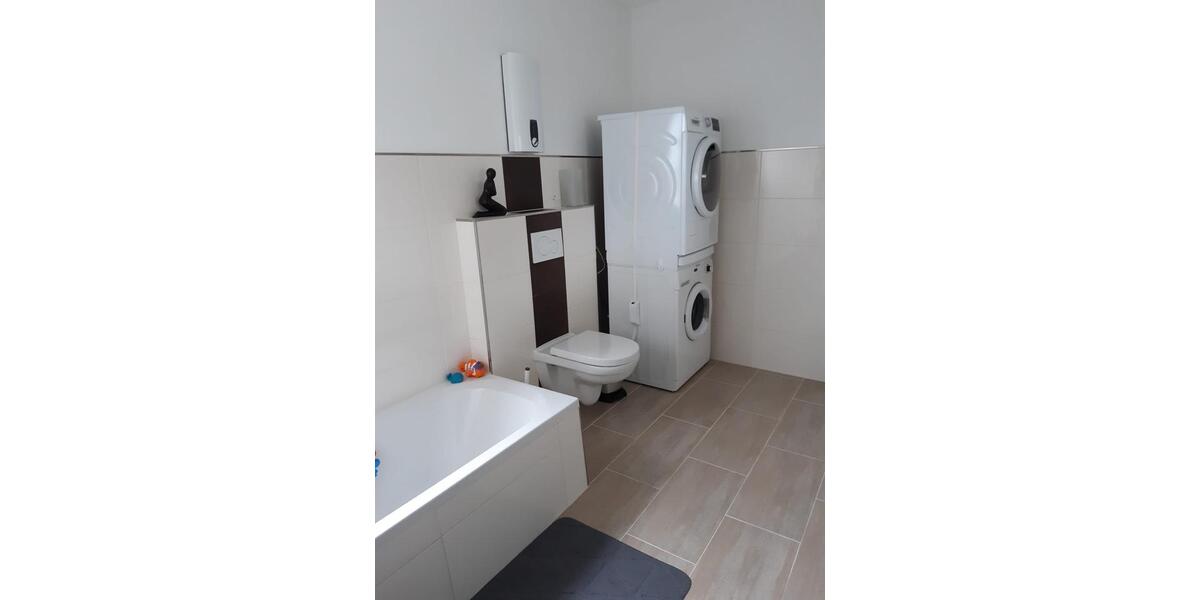 Dachgeschoßwohnung Argenthal - 3 Zimmer, 91 m&sup2;, 900&euro; | Angebot:25614310