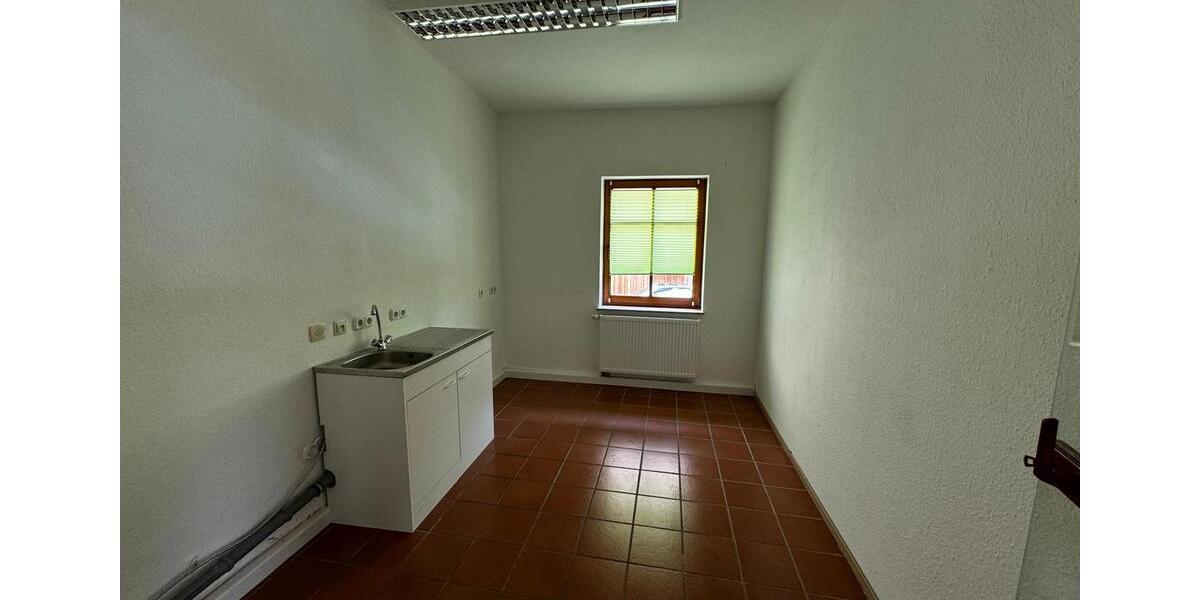 Gewerbeobjekt Rotenburg an der Fulda - 450&euro; | Angebot:26569372