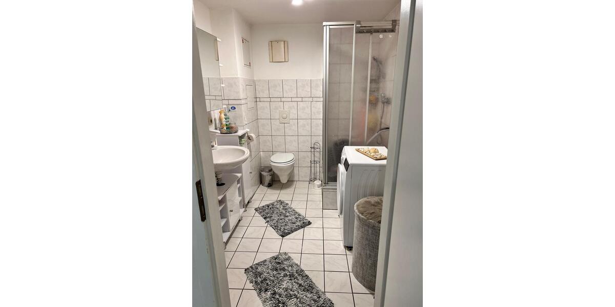 Dachgeschoßwohnung Zwickau - 3 Zimmer, 60 m&sup2;, 325&euro; | Angebot:25942754