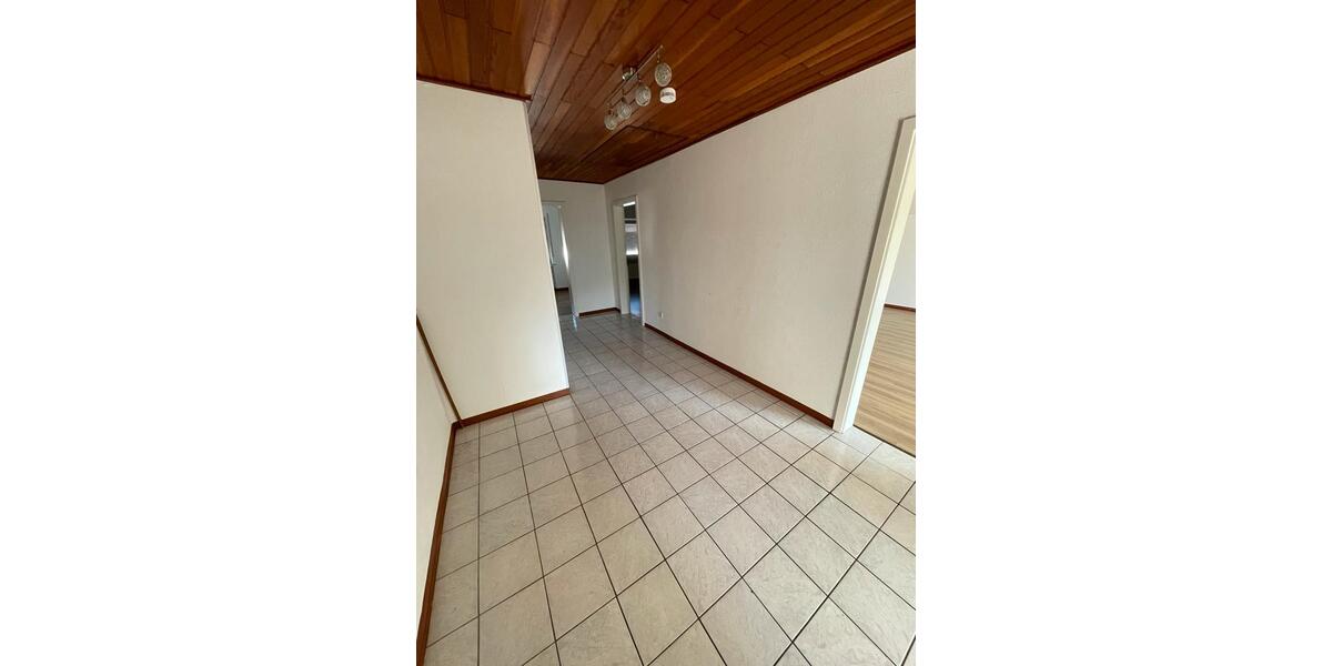 Dachgeschoßwohnung Simmern/Hunsrück Hunsrück - 3 Zimmer, 95 m&sup2;, 830&euro; | Angebot:26421962