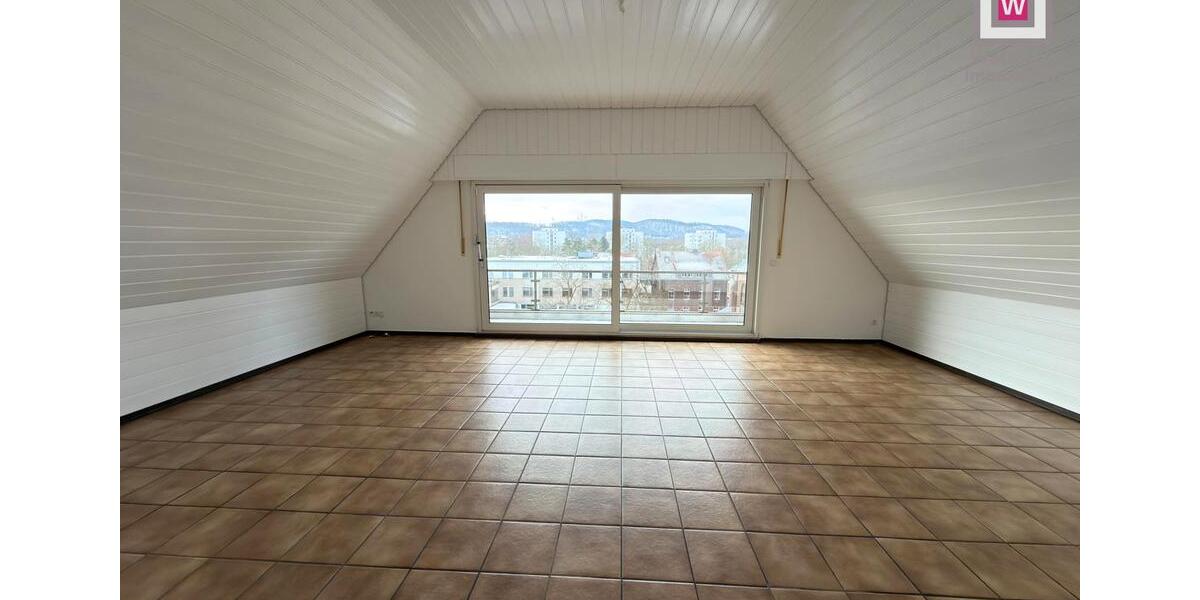 Charmante Dachgeschosswohnung mit Spitzboden & Balkon – sofort bezugsbereit 2 zimmer