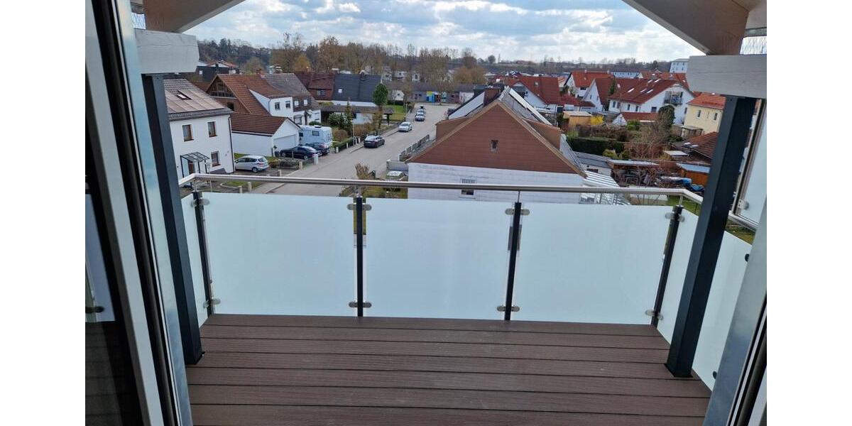 Dachgeschoßwohnung Burghausen - 3 Zimmer, 55 m&sup2;, 825&euro; | Angebot:26221403