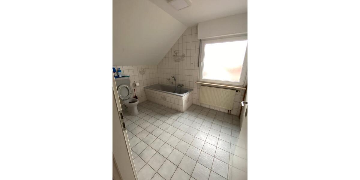 Einfamilienhaus Rockenhausen - 5 Zimmer, 124 m&sup2;, 1.300&euro; | Angebot:25144670