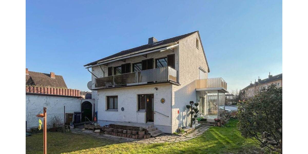 Einfamilienhaus Neuwied - 6 Zimmer, 129 m&sup2;, 1.300&euro; | Angebot:25984579