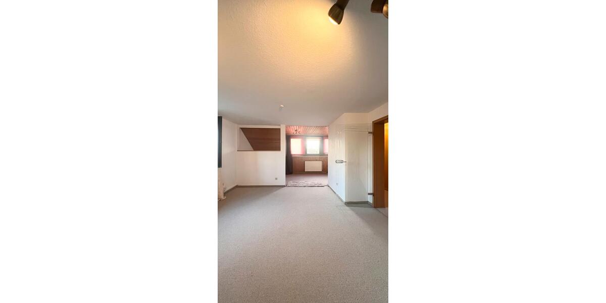 Dachgeschoßwohnung Ebergötzen - 4 Zimmer, 89 m&sup2;, 750&euro; | Angebot:26644672
