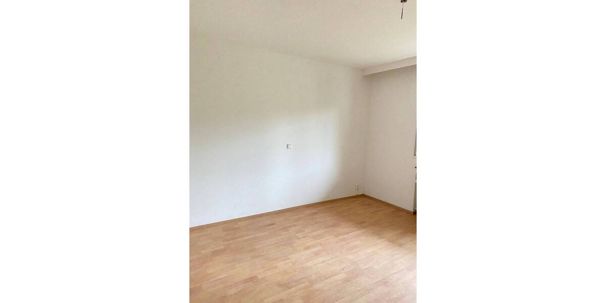 Etagenwohnung Singen - 3 Zimmer, 82 m&sup2;, 890&euro; | Angebot:26157554