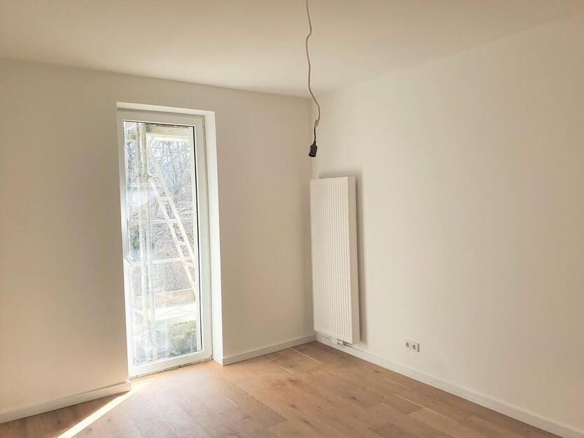 Helle und moderne 4-Raum- Wohnung mit Balkon und Gartenanteil 4 zimmer