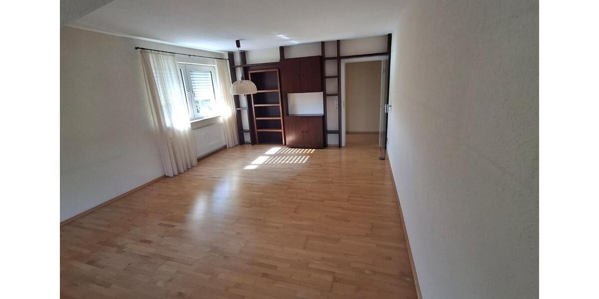 Dachgeschoßwohnung Frankenberg (Eder) - 2 Zimmer, 76 m&sup2;, 650&euro; | Angebot:25960981