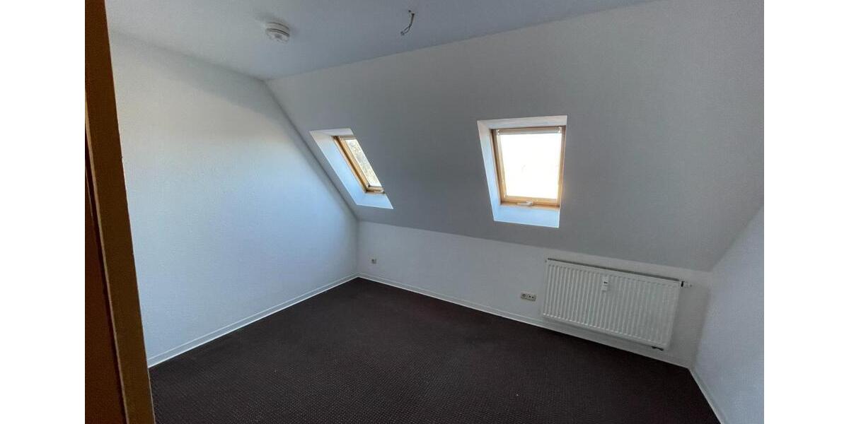 Dachgeschoßwohnung Taura - 4 Zimmer, 72 m&sup2;, 370&euro; | Angebot:26613476