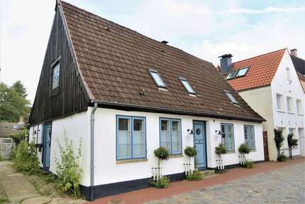 Haus zum Mieten in Schleswig 950 € 72 m² 2.5 zimmer