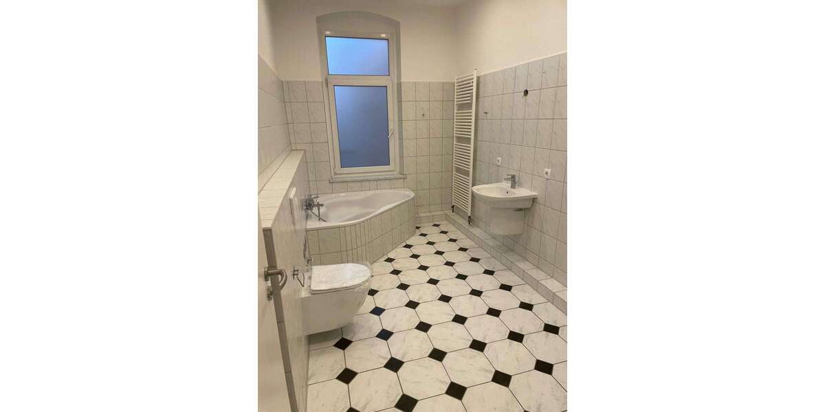 Etagenwohnung Halberstadt - 4 Zimmer, 115 m&sup2;, 700&euro; | Angebot:26464162
