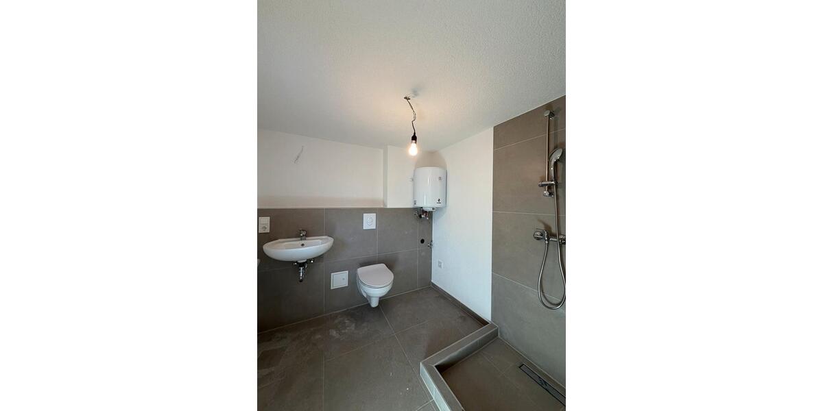 Etagenwohnung Schiffweiler - 1 Zimmer, 4 m&sup2;, 500&euro; | Angebot:26086376