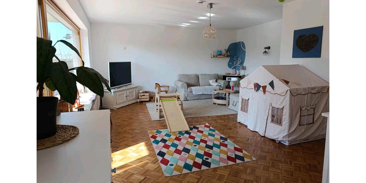 Einfamilienhaus Windhagen - 7 Zimmer, 180 m&sup2;, 1.600&euro; | Angebot:25424853