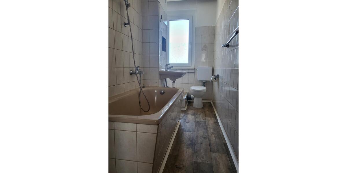Etagenwohnung Mansfeld - 3 Zimmer, 60 m&sup2;, 370&euro; | Angebot:25540625