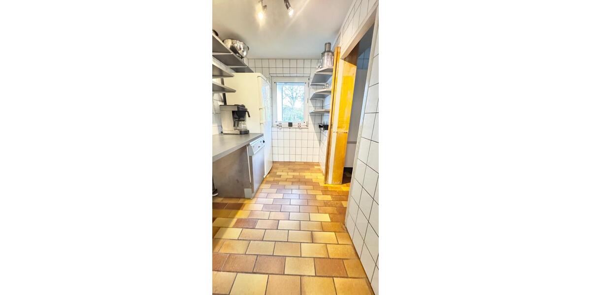 Erdgeschoßwohnung Bad Wildbad - 5 Zimmer, 165 m&sup2;, 990&euro; | Angebot:25044506