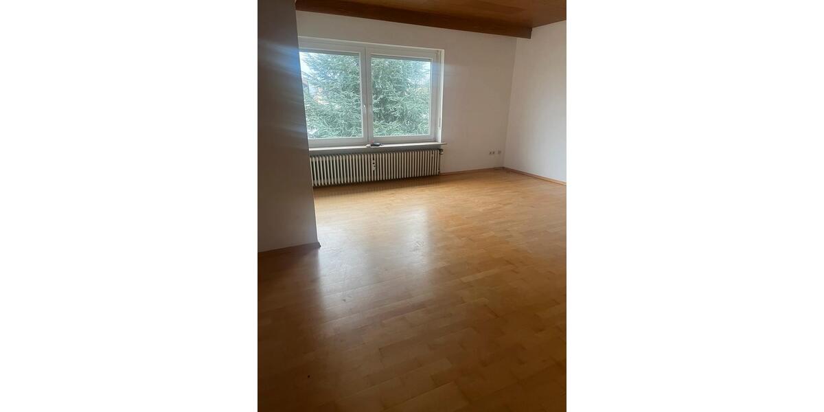 Sonnige Vierzimmerwohnung in ruhiger Wohnlage Speichersdorf 4 zimmer