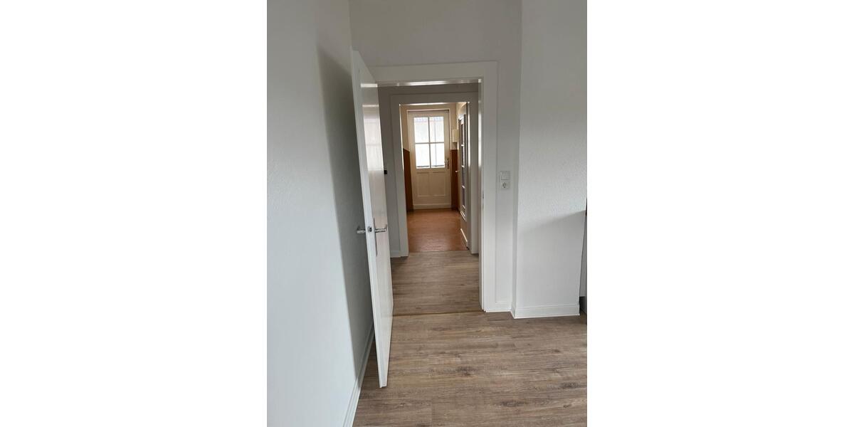 Erdgeschoßwohnung Kreuztal - 3 Zimmer, 70 m&sup2;, 630&euro; | Angebot:26689272