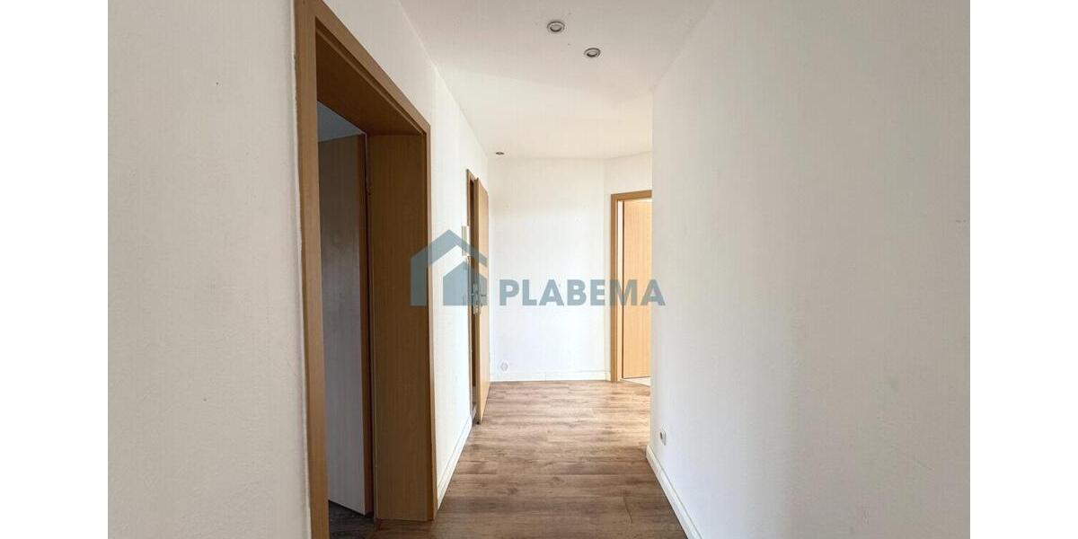 Dachgeschoßwohnung Parchim - 3 Zimmer, 75 m&sup2;, 760&euro; | Angebot:23526895