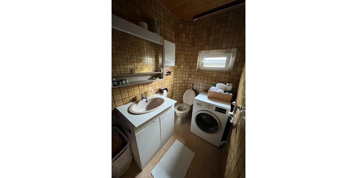 Freistehendes Einfamilienhaus in NailaLippertsgrün zu vermieten 7 zimmer