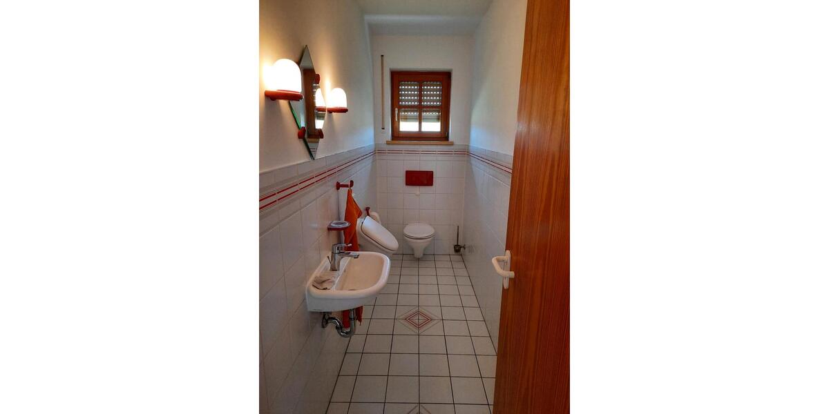 Haus mit EBK, Wintergarten, Balkon, Terrasse und Garten 8 zimmer