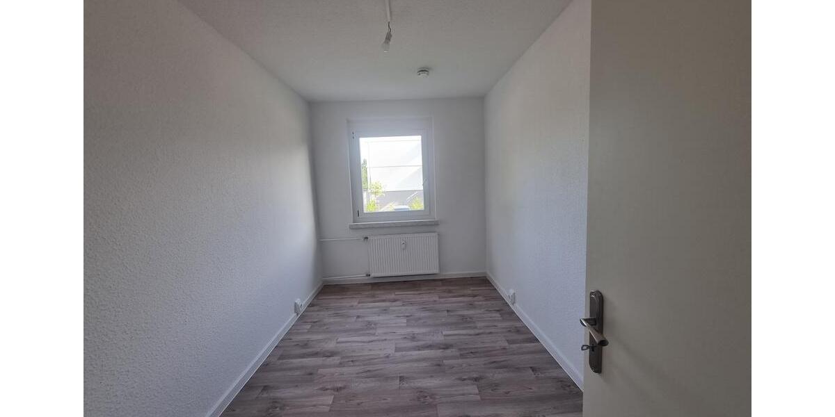 Etagenwohnung Magdeburg Alt Olvenstedt - 3 Zimmer, 69 m&sup2;, 490&euro; | Angebot:26636544