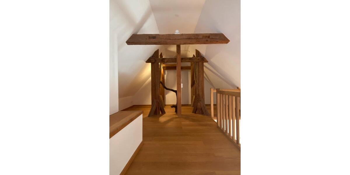 Dachgeschoßwohnung Pittenhart - 2 Zimmer, 45 m&sup2;, 600&euro; | Angebot:23848330