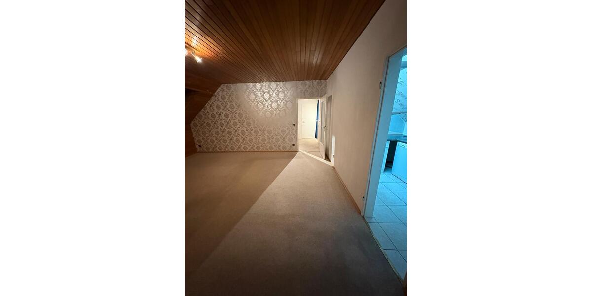 Dachgeschoßwohnung Dietzenbach - 2 Zimmer, 55 m&sup2;, 1.150&euro; | Angebot:24604281