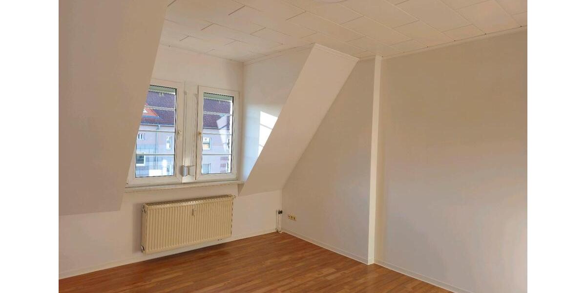Dachgeschoßwohnung Rochlitz - 3 Zimmer, 86 m&sup2;, 650&euro; | Angebot:25479191