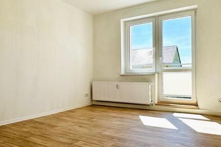 Mitten in Freital – Helle 2-Zi.-Wohnung mit Balkon!