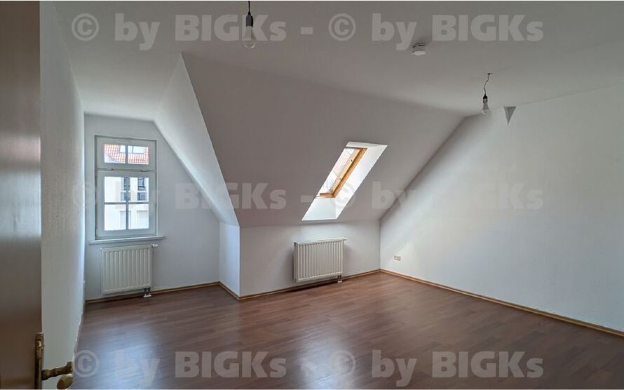 BIGKs - Suhl Mitte: 3-Zimmer Wohnung,sep.Küche&Bad mit Wanne u.Dusche (-;) 3 zimmer