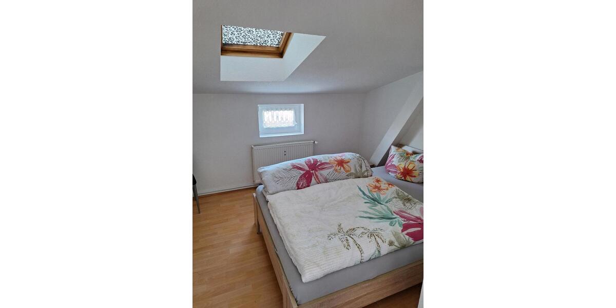 Dachgeschoßwohnung Prenzlau - 1 Zimmer, 27 m&sup2;, 420&euro; | Angebot:25942021