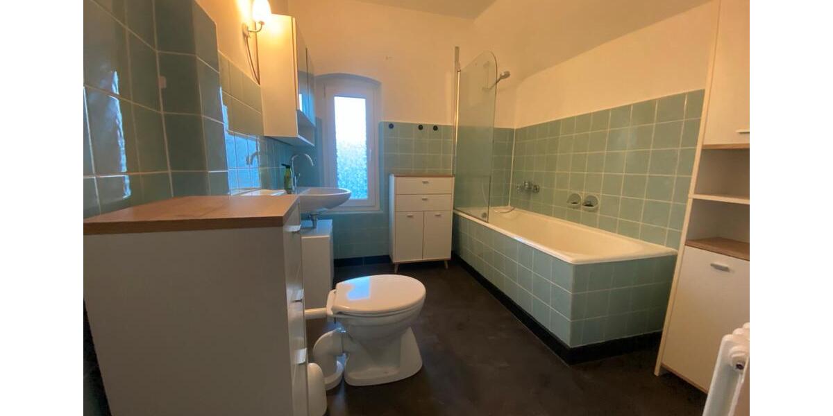 Dachgeschoßwohnung Bad Pyrmont - 3.5 Zimmer, 61 m&sup2;, 600&euro; | Angebot:25175461