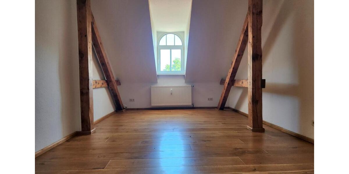 Dachgeschoßwohnung Finsterwalde - 2 Zimmer, 75 m&sup2;, 500&euro; | Angebot:24975983
