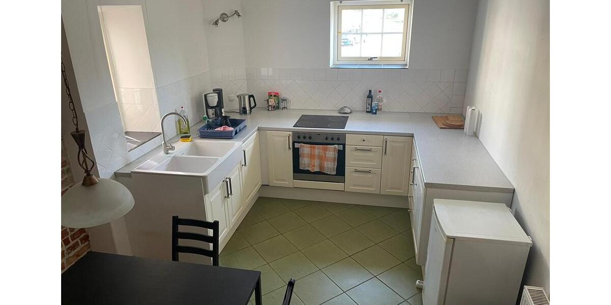 Hochparterre Wismar Altstadt - 4 Zimmer, 150 m&sup2;, 1.600&euro; | Angebot:26637144