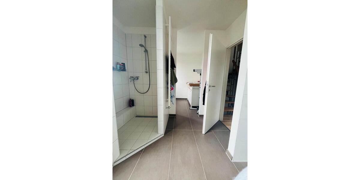 Reihenhaus Hannover Herrenhausen-Stöcken - 3.5 Zimmer, 116 m&sup2;, 1.700&euro; | Angebot:25422938